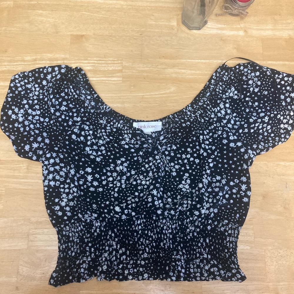 Pink Rose Black and White Floral Puff Sleeve Crop Top